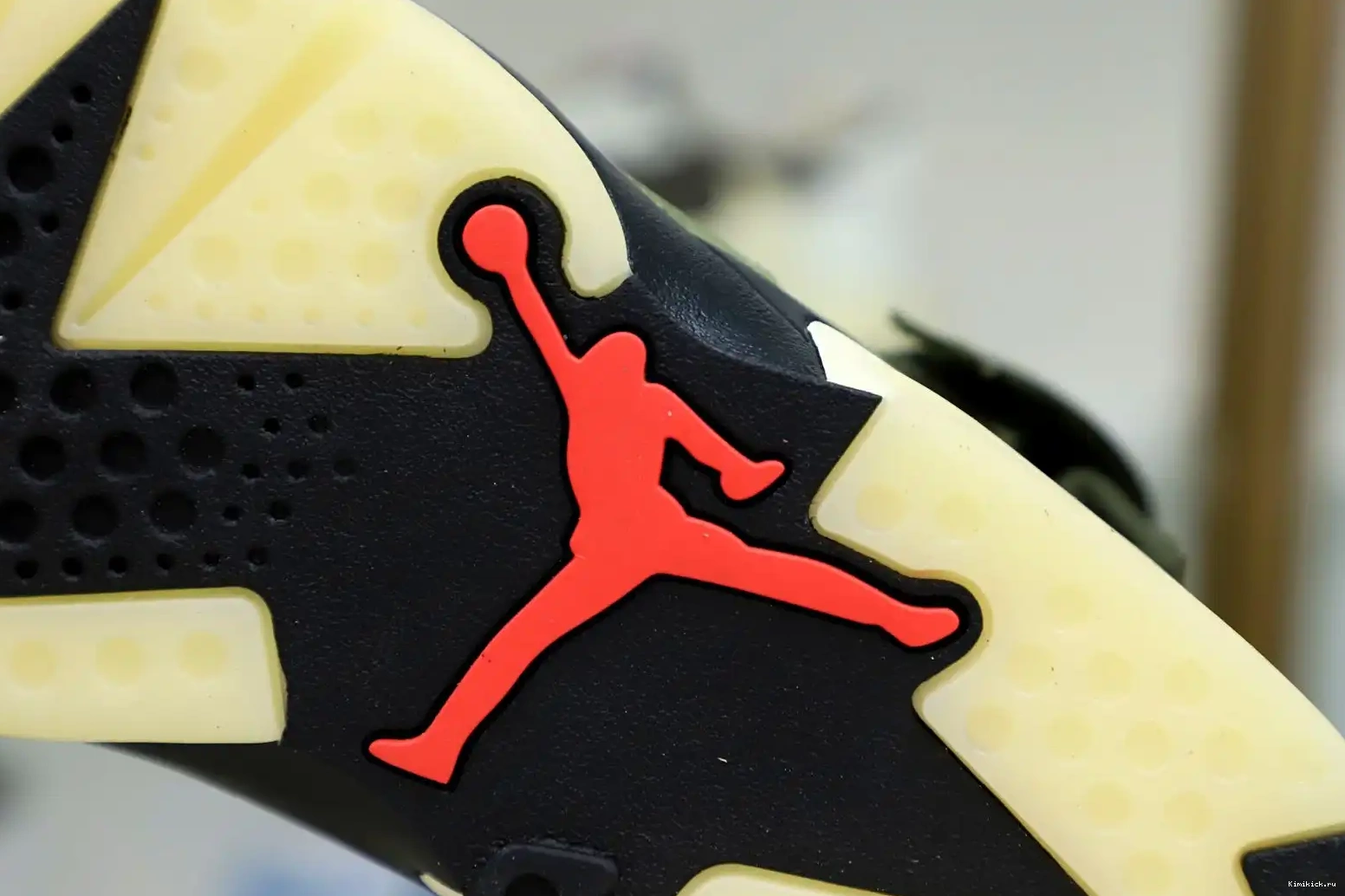 Kimikick TRAVIS RETRO JORDAN X AIR SCOTT 6 'OLIVE' 0521